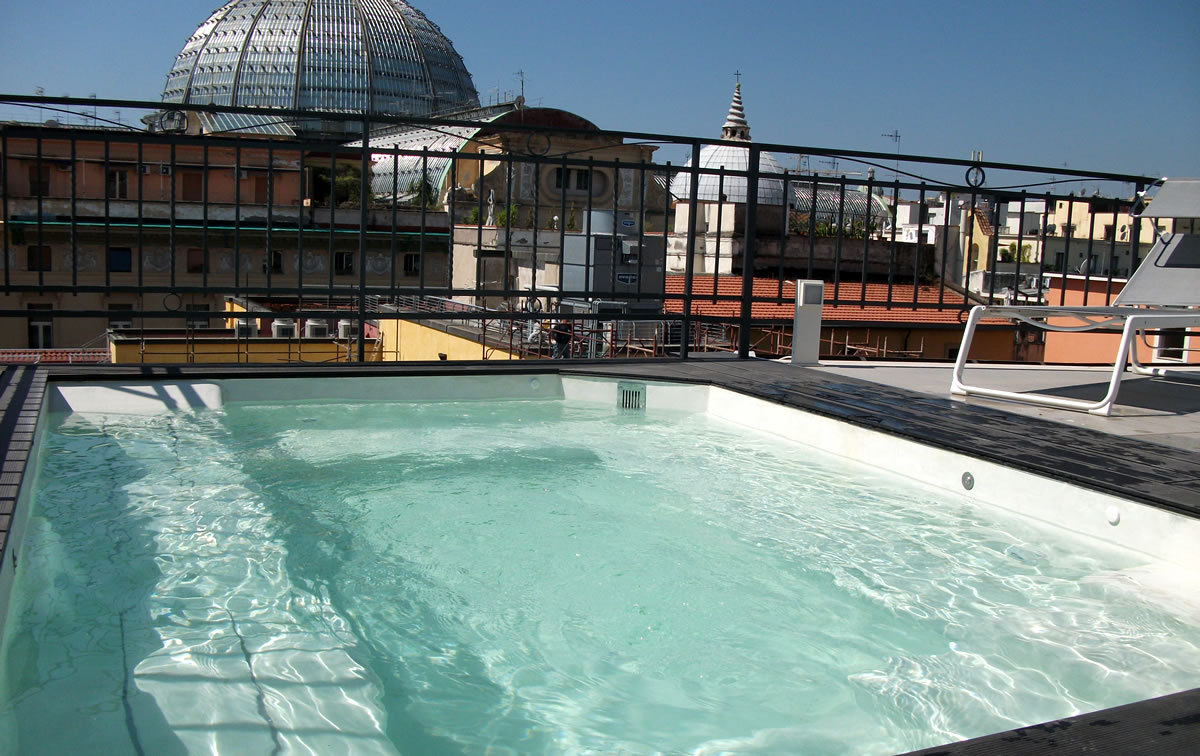 naples-terrace-swimming-pool-03